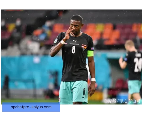 阿拉巴技术风格解析：攻防兼备的现代边卫